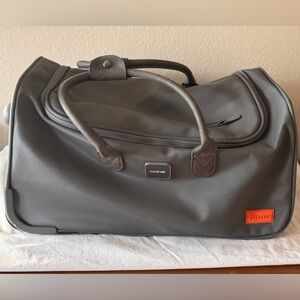 STITCH Golf Roller Duffle Bag | Carry On Luggage - Gray - Oobe tag